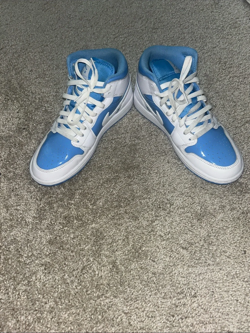 Jordan 1 Mid